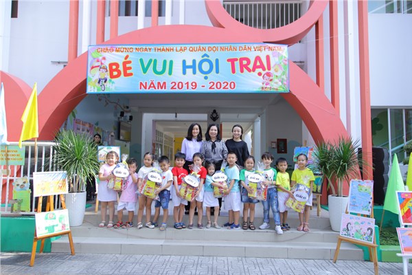 Hội trại của các bé mẫu giáo 5-6 tuổi chào mừng ngày 22.12.2019